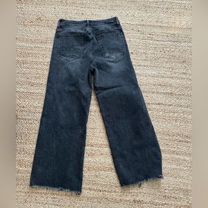 Risen Cropped Jeans